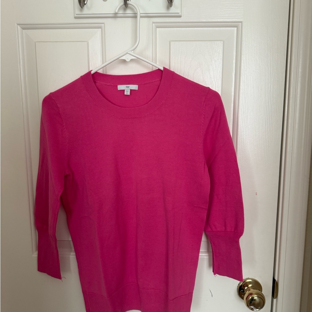 GAP Women's Bright Pink Crew Neck Sweater